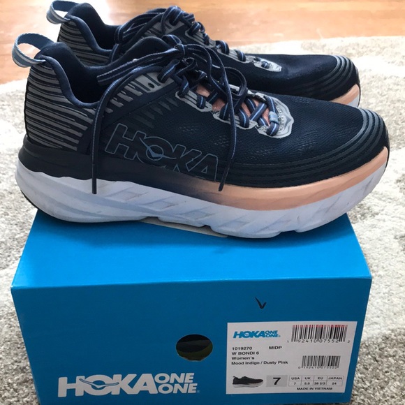 hoka bondi wide womens